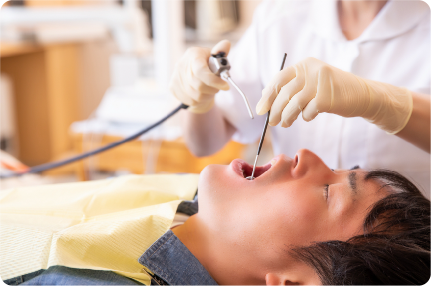 お口のクリーニングの様子